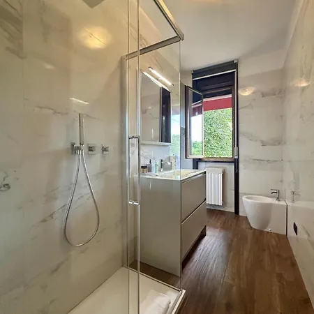 Kibilu - Side View, Maggiore, Balcony Апартаменты *