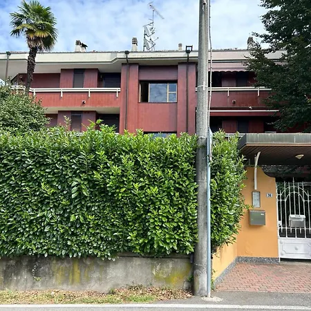 Kibilu - Side View, Maggiore, Balcony *