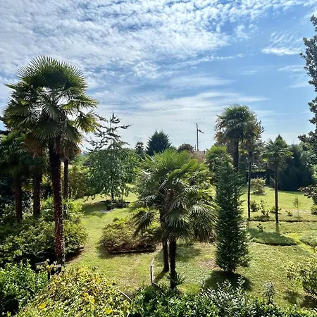 Kibilu - Side View, Maggiore, Balcony