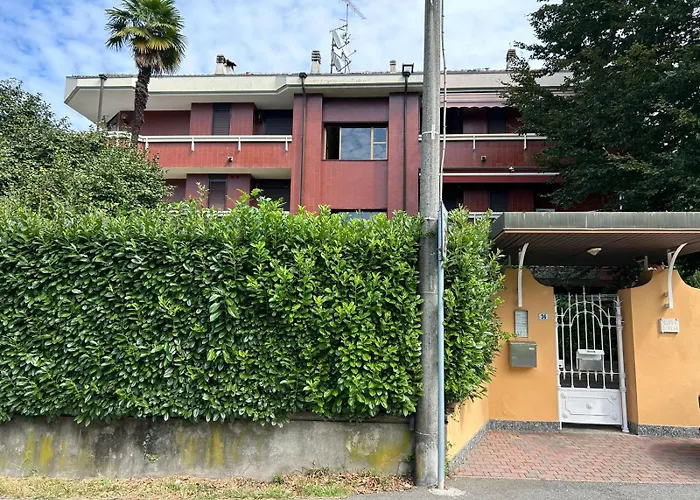 Kibilu - Side View, Maggiore, Balcony *