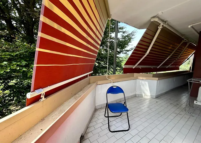 Kibilu - Side View, Maggiore, Balcony Lejlighed Dormelletto