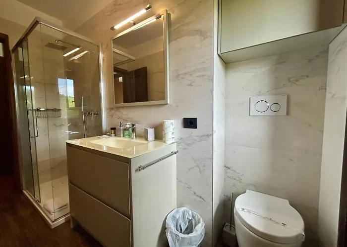 Kibilu - Side View, Maggiore, Balcony